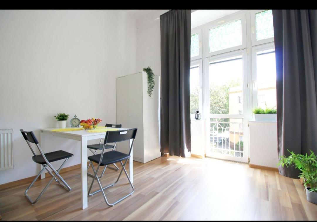 Sunny Studio In The City Center 罗兹 外观 照片